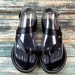 Joie Toe Ring Sandal Womens Size 6.5 Lennox Black Faux Leather Buckle Strap Flat